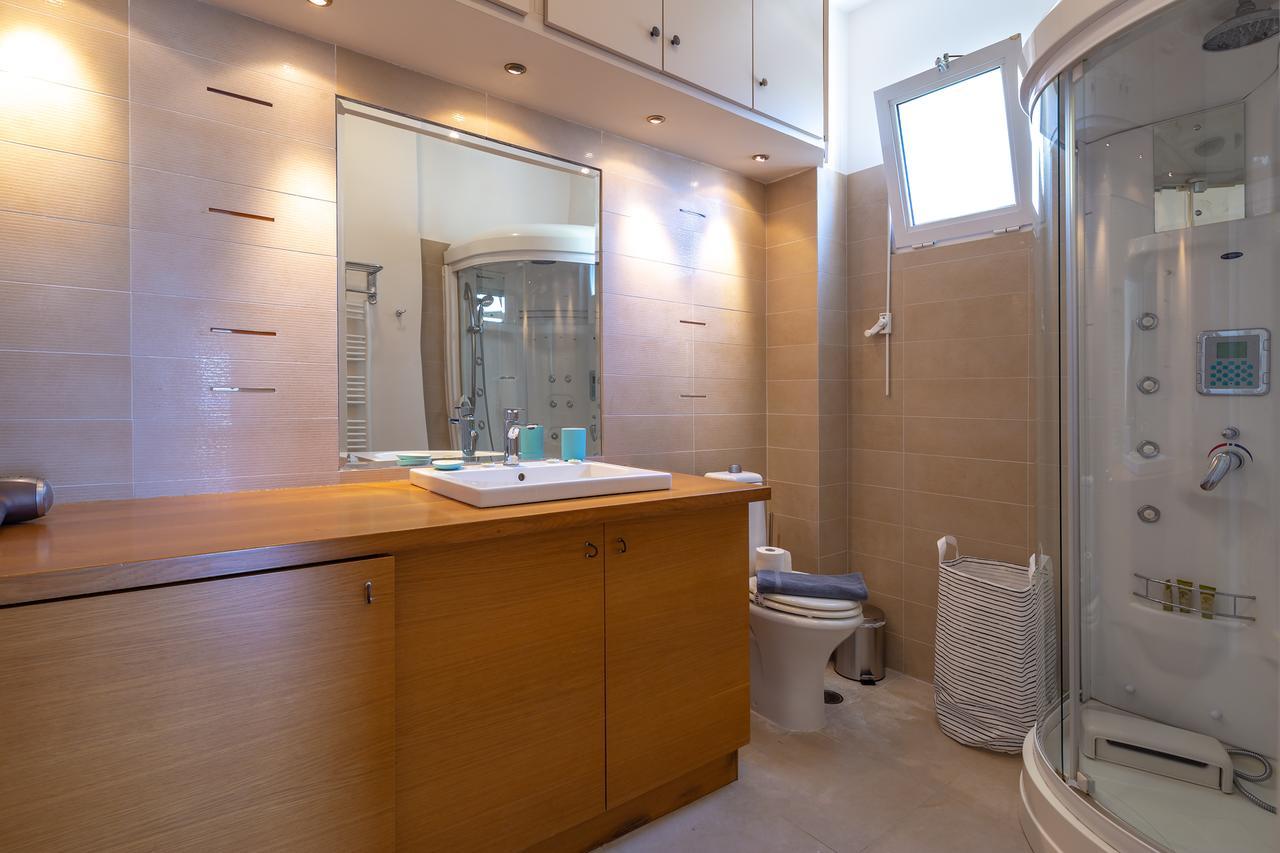 Rhea - Glyfada Sea View Apartment Atene Esterno foto